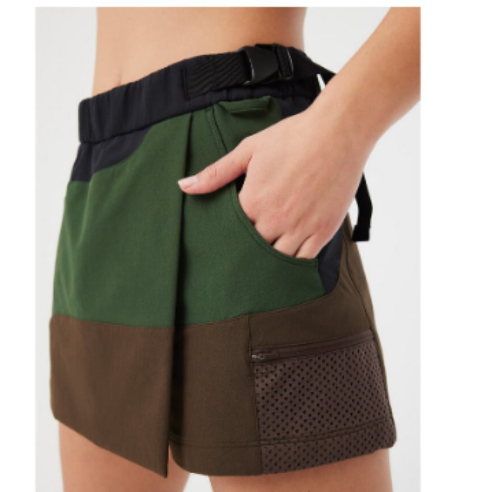 Outdoor Voices Rectrek 3" Skort Black/Hunter/Espresso - Picture 2 of 15